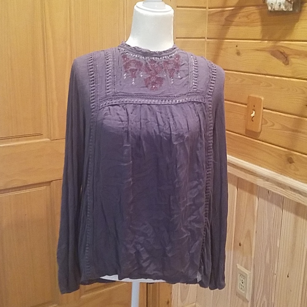 Knox rose super soft tee